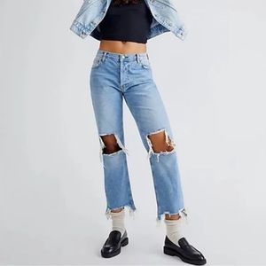 Free People We The Free Maggie Distressed Jeans Size 27”